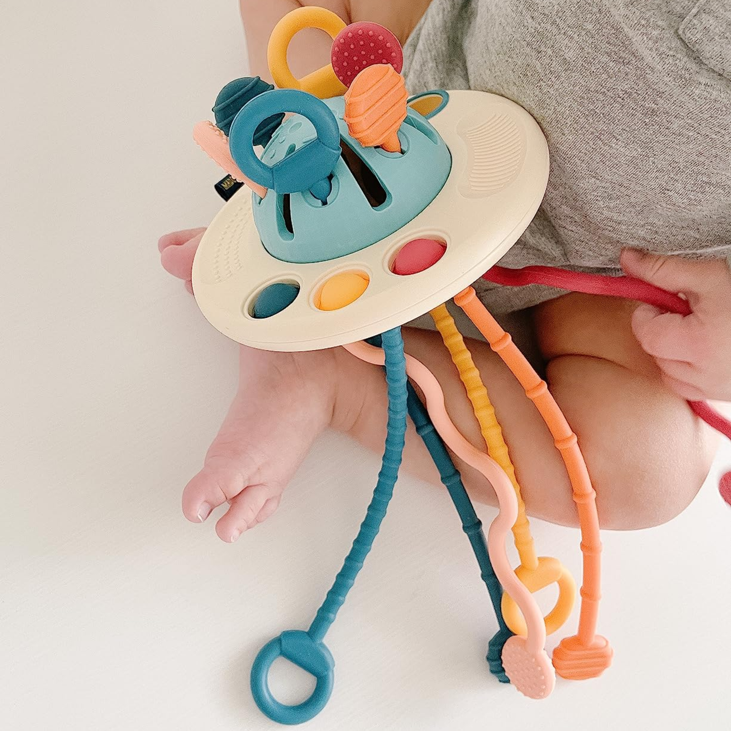Montessori Silicone Pull UFO